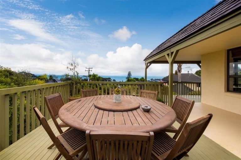 Photo of property in 14 Park Rise, Campbells Bay, Auckland, 0630