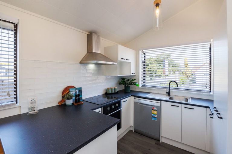 Photo of property in 2/685 Pioneer Highway, Highbury, Palmerston North, 4412