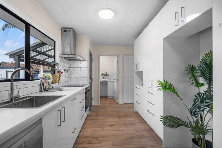 Photo of property in 79 Santiago Crescent, Unsworth Heights, Auckland, 0632