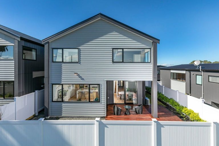 Photo of property in 6c Ringwood Street, Torbay, Auckland, 0630