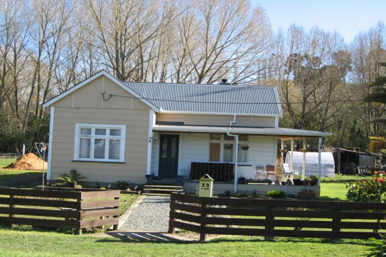 Photo of property in 19 Kotukutuku Road, Hunterville, 4730