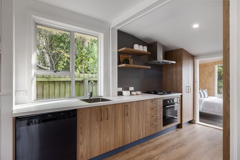 Photo of property in 10 Falcon Street, New Brighton, Christchurch, 8061