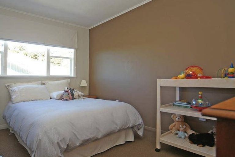 Photo of property in 30 Spencer Street, Crofton Downs, Wellington, 6035