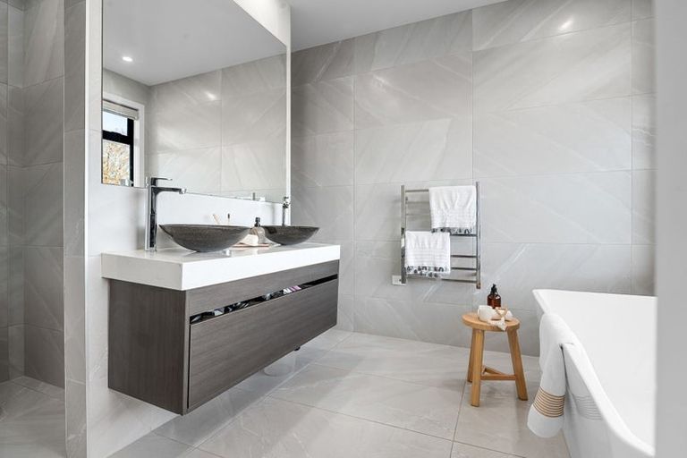 Photo of property in 2221 River Road, Horsham Downs, Hamilton, 3281