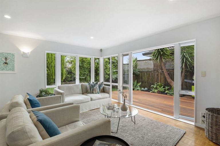 Photo of property in 3/24 Corunna Road, Milford, Auckland, 0620