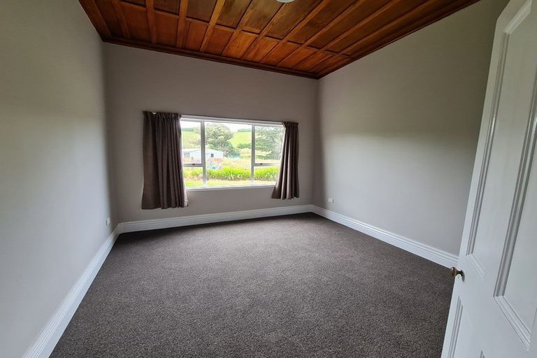 Photo of property in Dwg & Ex Dairy Factory, 25 Old Normanby Road, Okaiawa, Hawera, 4678