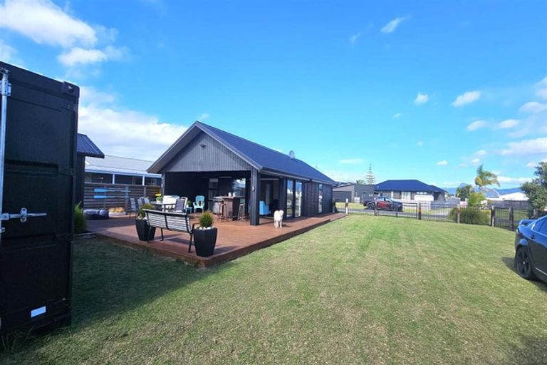 Photo of property in 108 Kelly Jade Avenue, Matarangi, Whitianga, 3592