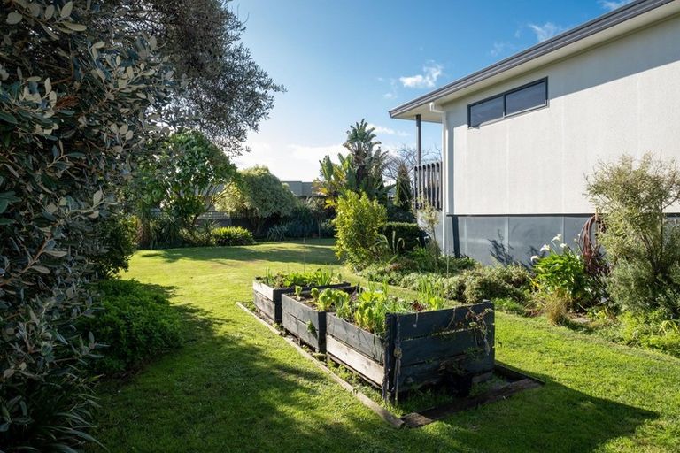Photo of property in 85 Le Quesne Road, Bay View, Napier, 4104