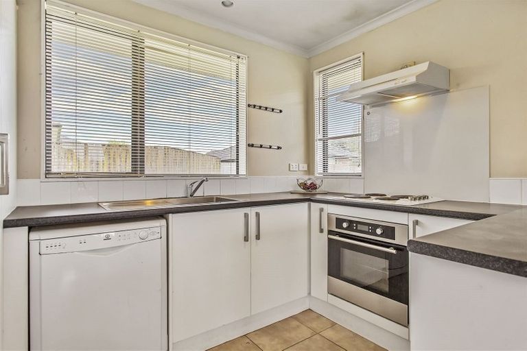 Photo of property in 39 Misty Valley Drive, Henderson, Auckland, 0612