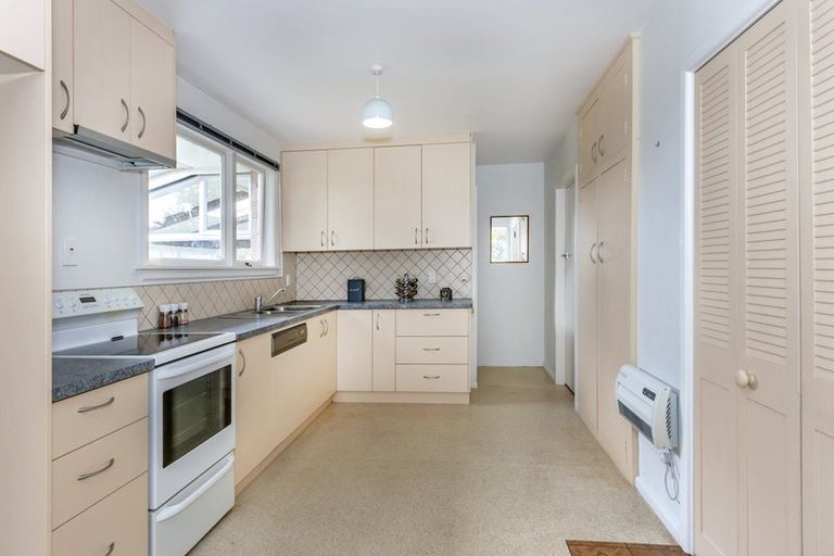 Photo of property in 56 Woodbury Street, Russley, Christchurch, 8042