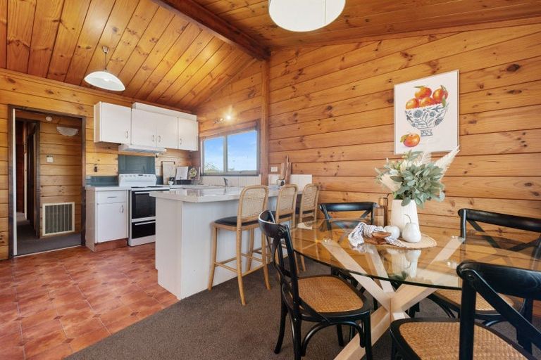 Photo of property in 14 Petrie Street, Pomare, Rotorua, 3015