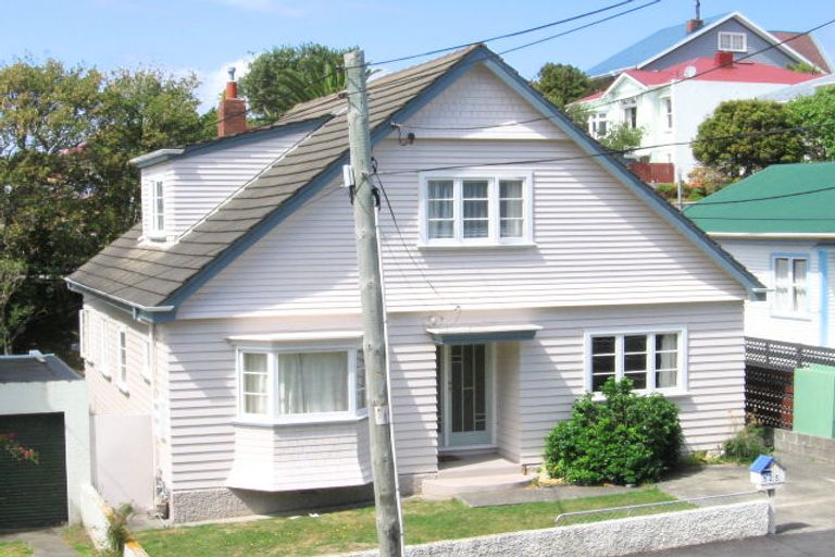 Photo of property in 325 Adelaide Road, Newtown, Wellington, 6021