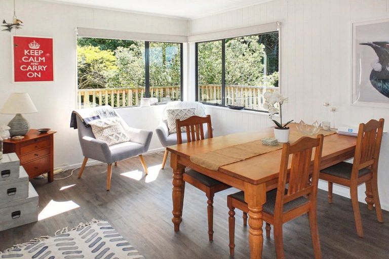 Photo of property in 25 Cousins Avenue East, Foxton Beach, Foxton, 4815