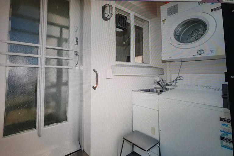 Photo of property in 1-12/48 The Bay Hill, Timaru, 7910