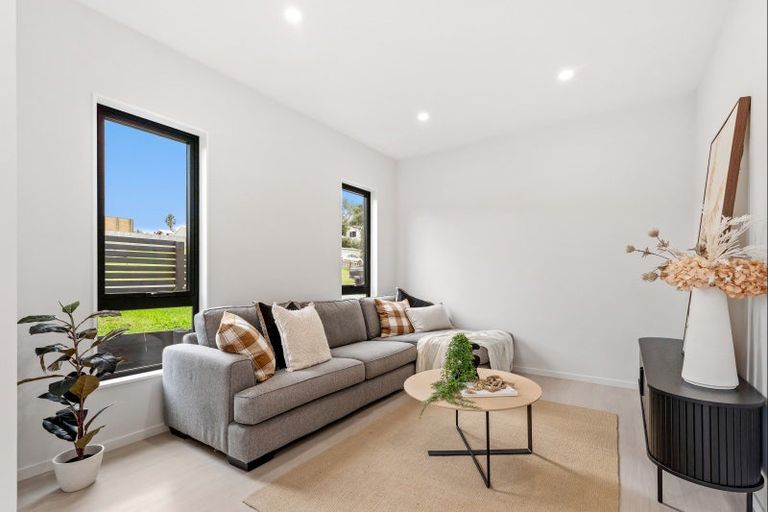 Photo of property in 35 Brigitte View, Snells Beach, 0920
