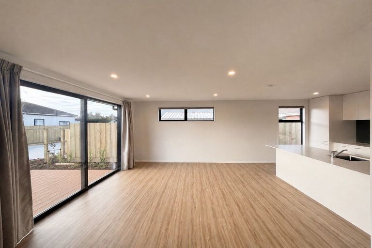 Photo of property in 1/58 Bamford Street, Woolston, Christchurch, 8023