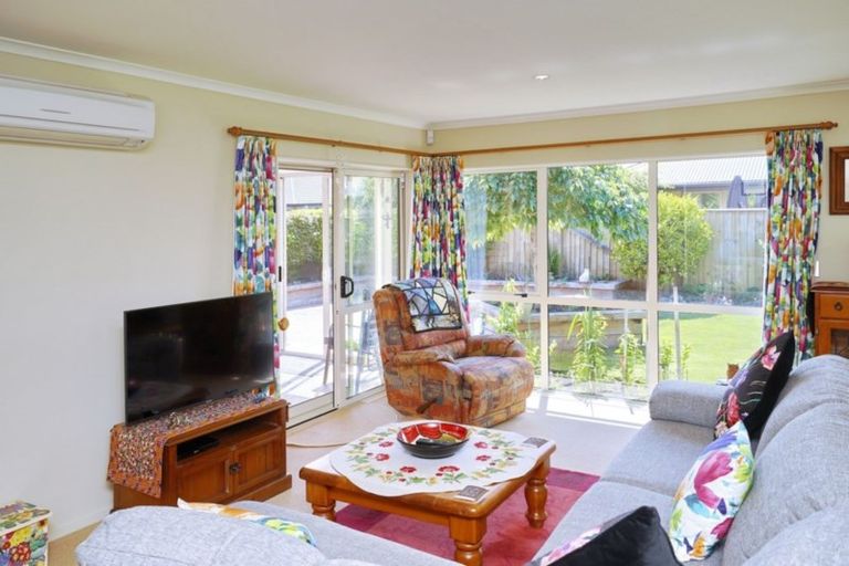 Photo of property in 48 O'neill Avenue, Northwood, Christchurch, 8051