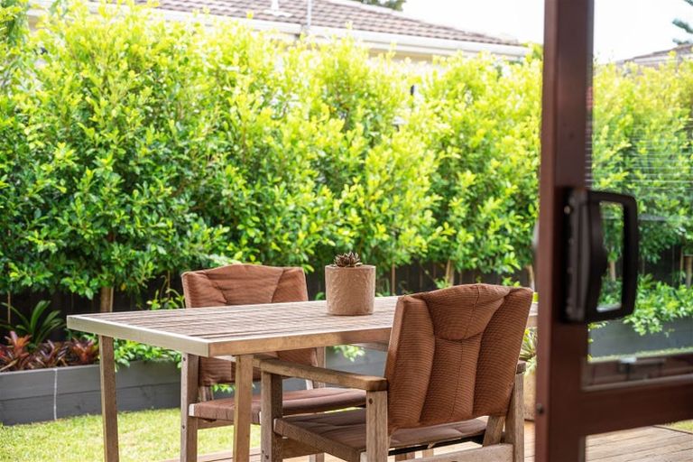 Photo of property in 732d Te Atatu Road, Te Atatu Peninsula, Auckland, 0610