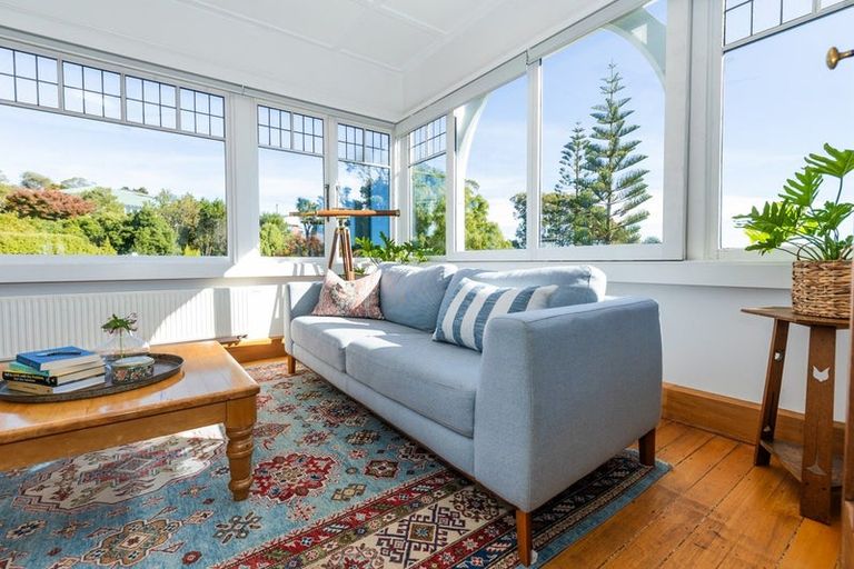 Photo of property in 103 Hackthorne Road, Cashmere, Christchurch, 8022