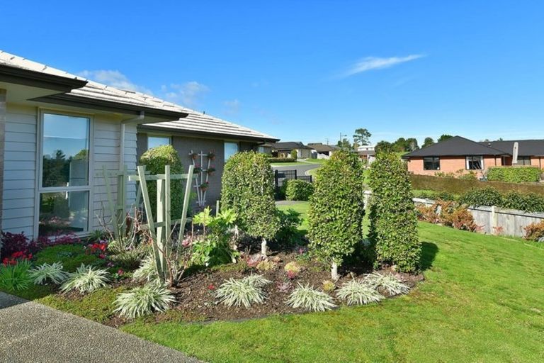 Photo of property in 1 Hewson Drive, Snells Beach, 0920