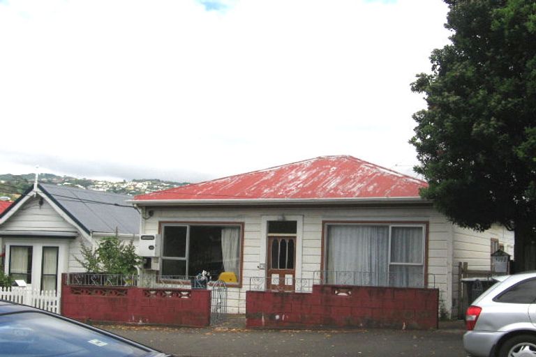 Photo of property in 108 Brougham Street, Mount Victoria, Wellington, 6011