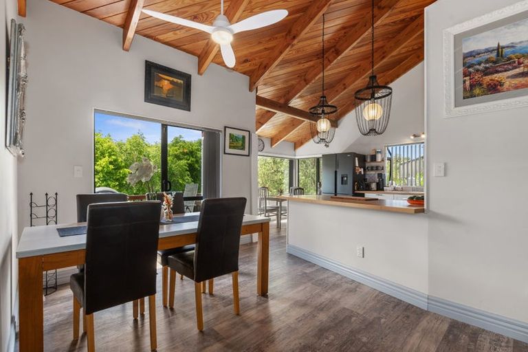 Photo of property in 9 Ngahere Drive, Horahora, Whangarei, 0110