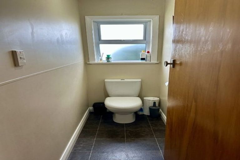 Photo of property in 12 Park Road, West End, Palmerston North, 4412