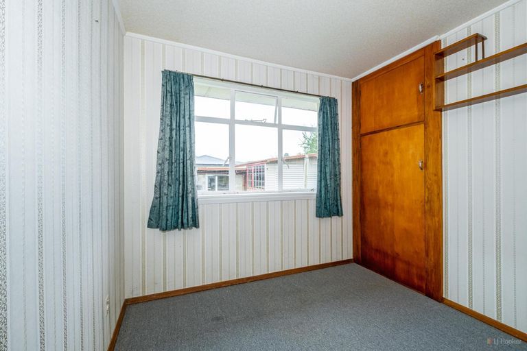 Photo of property in 1 Regent Street, Waimate, 7924