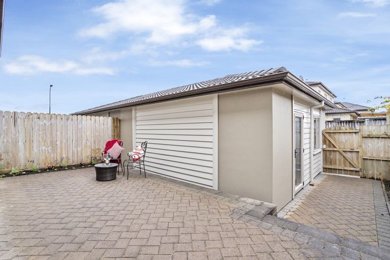 Photo of property in 115 Baverstock Road, Flat Bush, Auckland, 2016
