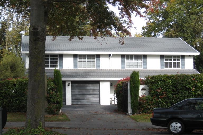 Photo of property in 15 Ludecke Place, Sockburn, Christchurch, 8042