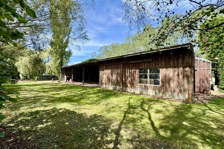 Photo of property in Totara Estate, 583 Alma-maheno Road, Alma, Oamaru, 9492