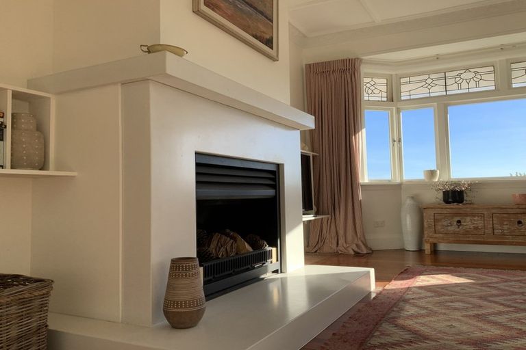 Photo of property in 25 Seatoun Heights Road, Miramar, Wellington, 6022