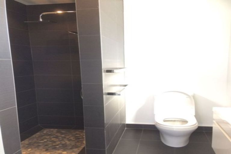 Photo of property in 18 Milano Boulevard, Karaka, Papakura, 2113