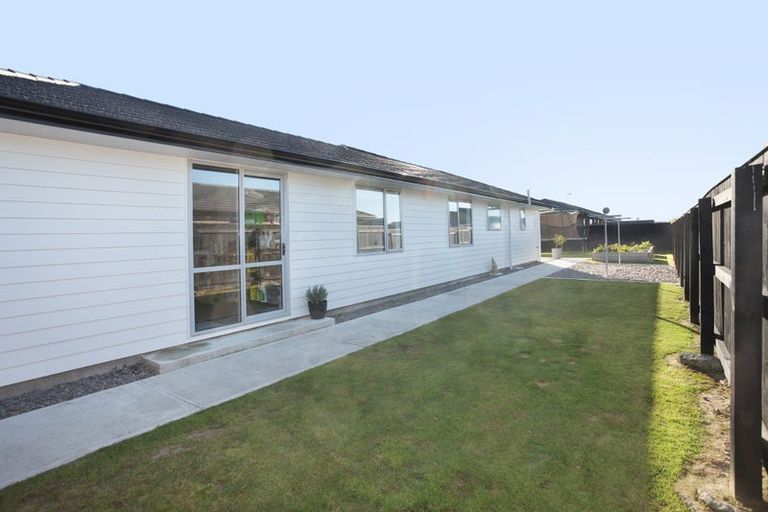 Photo of property in 12 George Street, Bulls, 4818