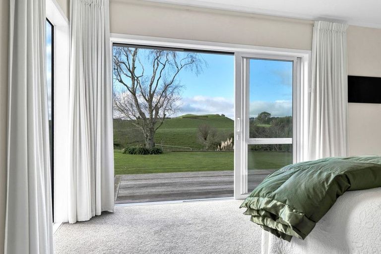 Photo of property in 71 Hursthouse Road, Tarurutangi, New Plymouth, 4372