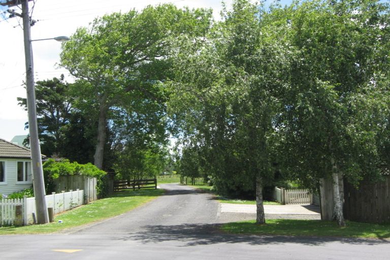 Photo of property in 26 Village Way, Ardmore, Papakura, 2582