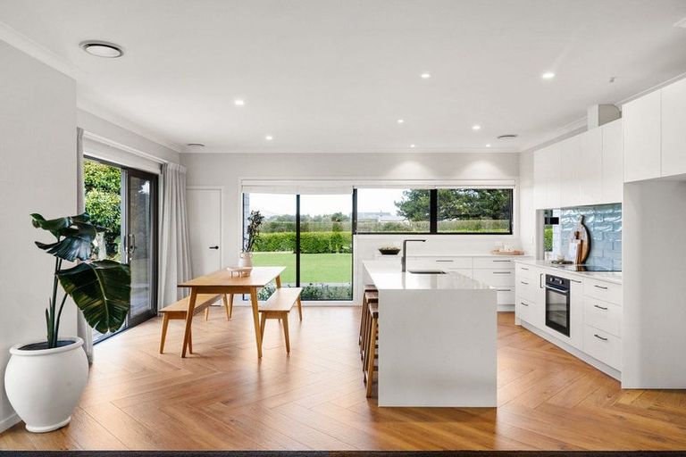 Photo of property in 99 Peake Road, Cambridge, 3493