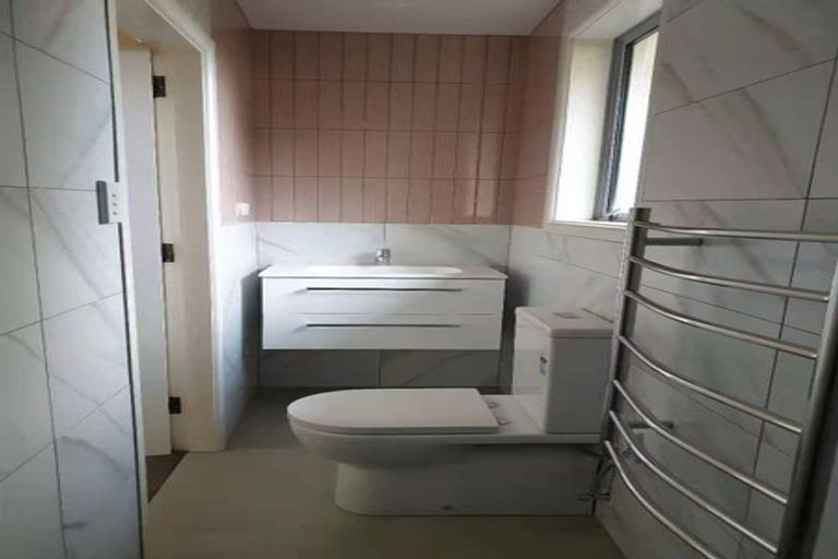 Photo of property in 989 Colombo Street, St Albans, Christchurch, 8014