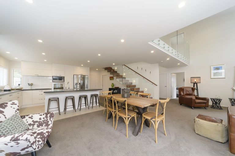 Photo of property in 10a Rangitane Street, Palmerston North, 4414