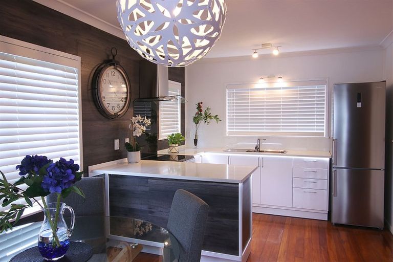 Photo of property in 140 Deep Creek Road, Torbay, Auckland, 0630