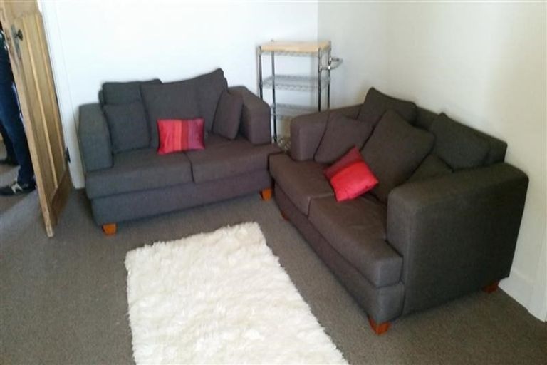 Photo of property in Devonport Apartments, 45/127 Saint Aubyn Street, New Plymouth, 4310