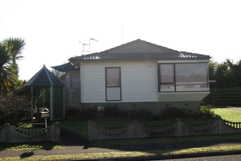 Photo of property in 8 Sheila Place, Dinsdale, Hamilton, 3204