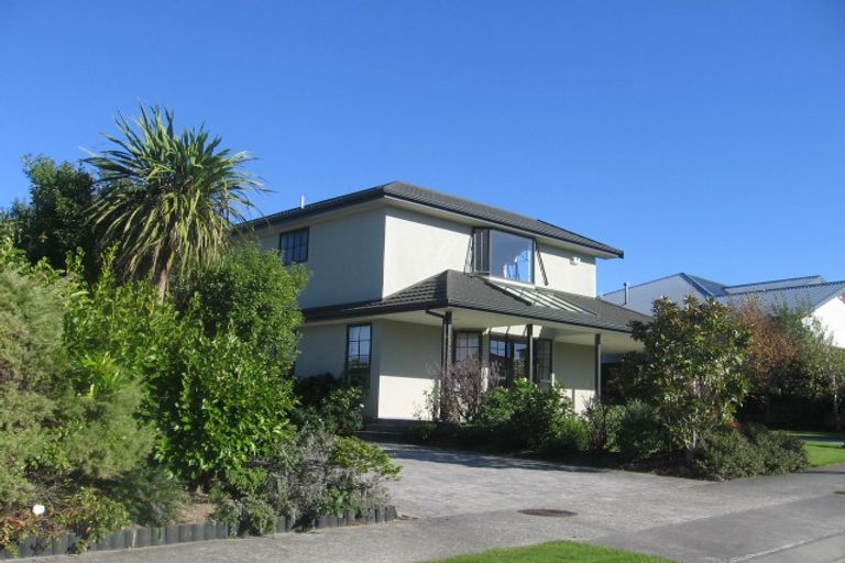 Photo of property in 4 Voyager Way, Whitby, Porirua, 5024