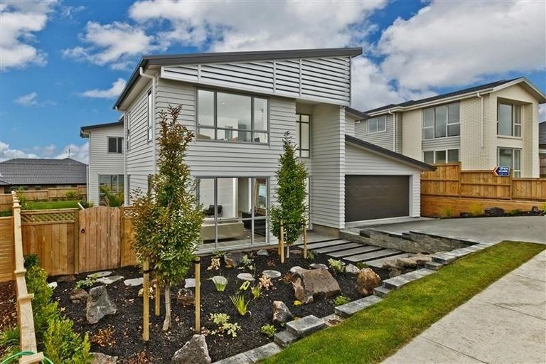 Photo of property in 44 Butler Stoney Crescent, Silverdale, 0932