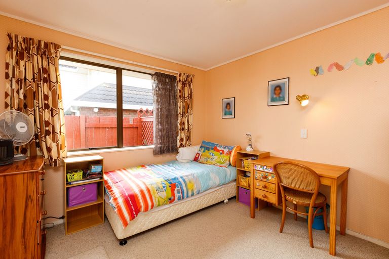 Photo of property in 5 Hill Court, Awapuni, Palmerston North, 4412