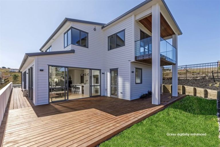 Photo of property in 22 Longshore Drive, Long Bay, Auckland, 0630