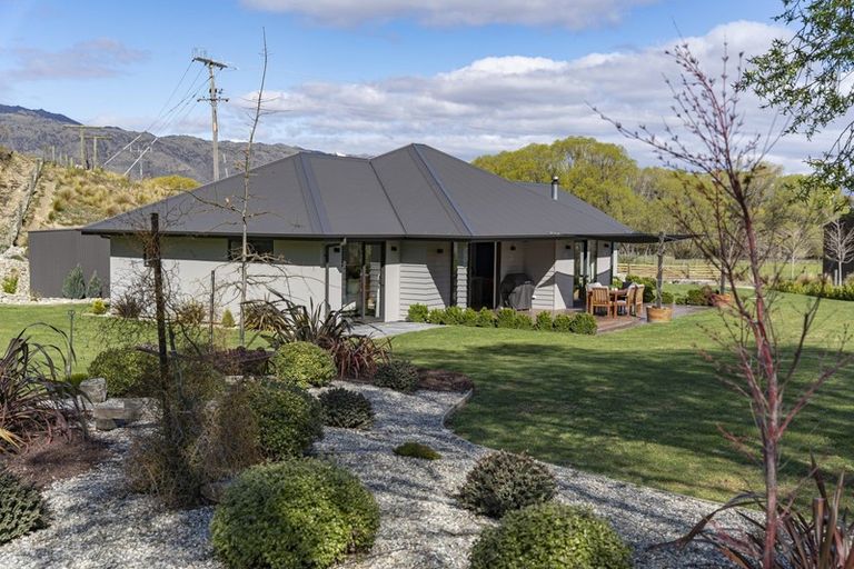 Photo of property in 20 Sugarloaf Drive, Mount Pisa, Cromwell, 9384