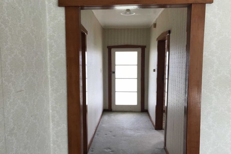 Photo of property in 54 Valley Road, Hikurangi, 0114