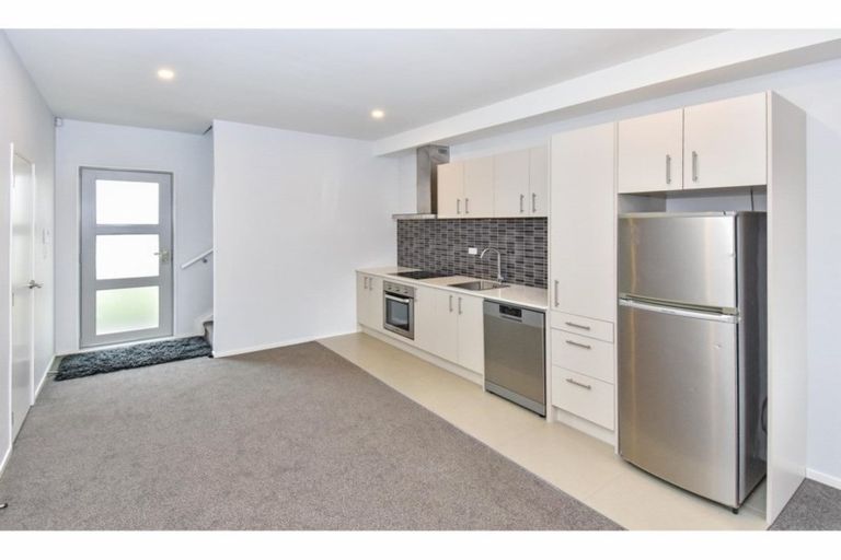 Photo of property in 37/11 Ray Small Drive, Papakura, 2110