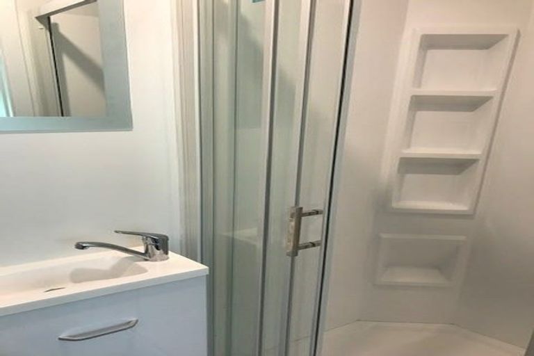 Photo of property in 20 Redwood Avenue, Tawa, Wellington, 5028